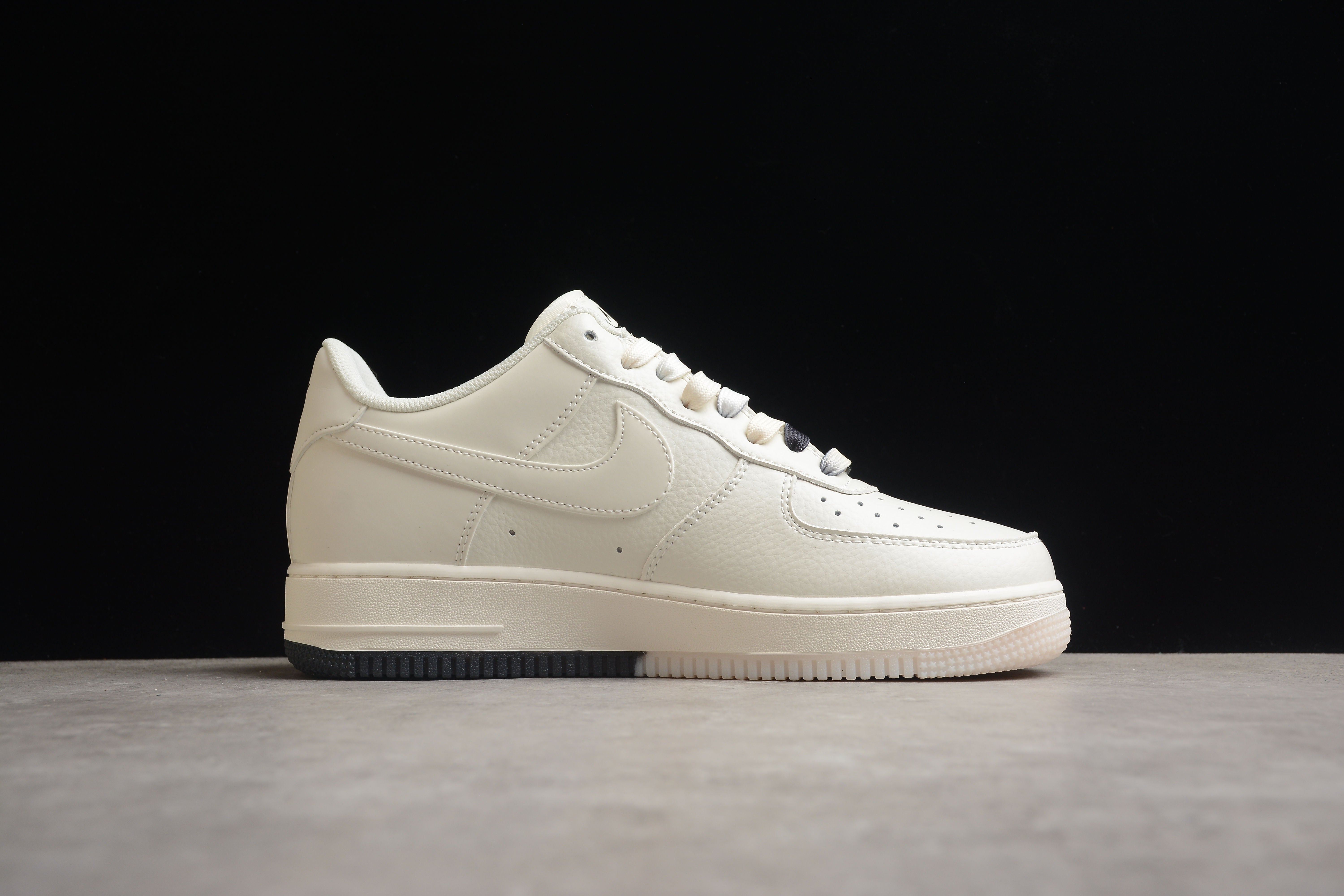 Nike airforce A1 brooklyn shoes
