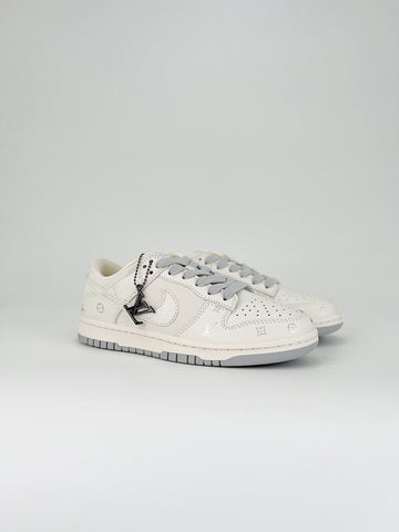 Nike SB Dunk low grey white LV