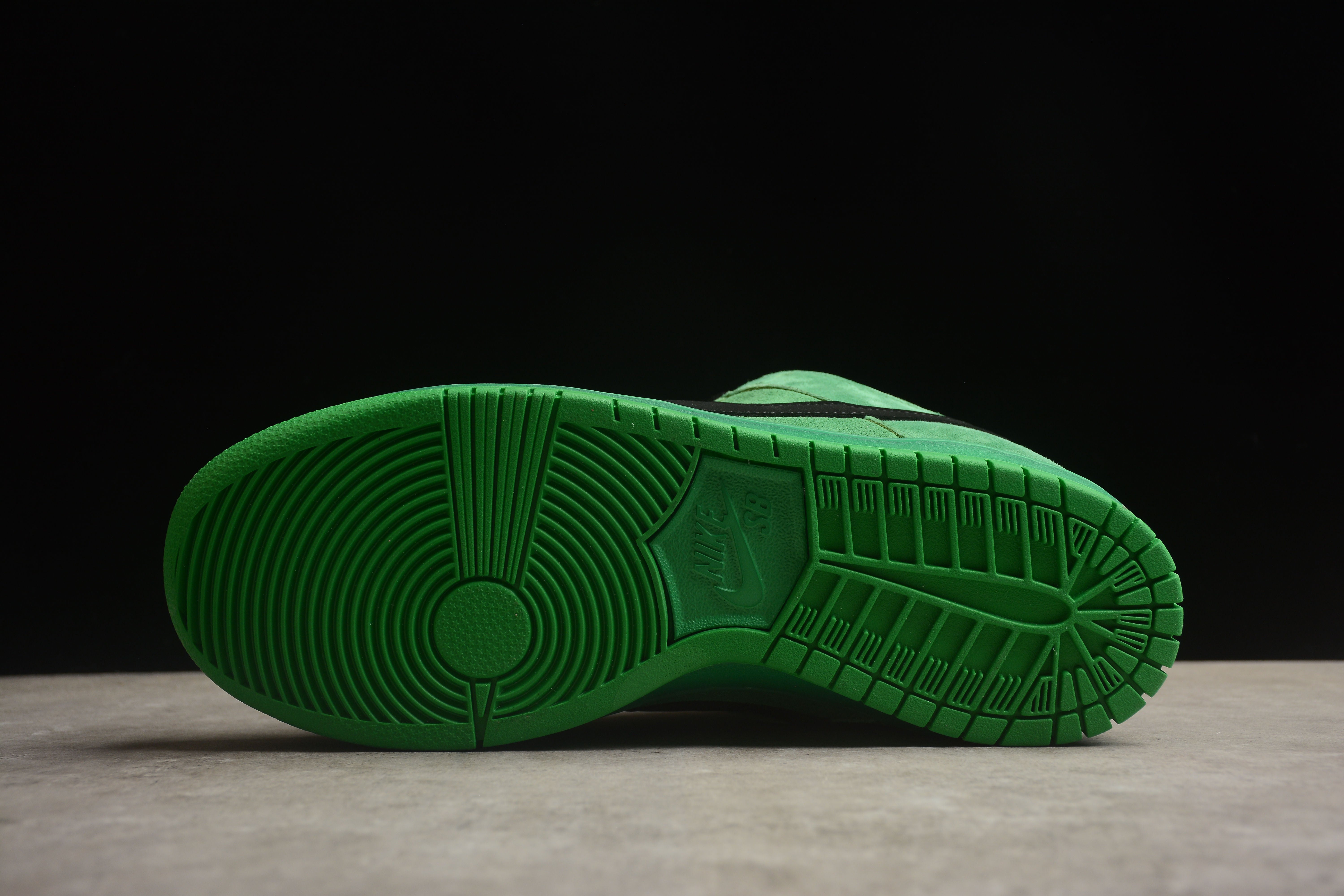 Nike SB dunk low cartoon power little police green shoes