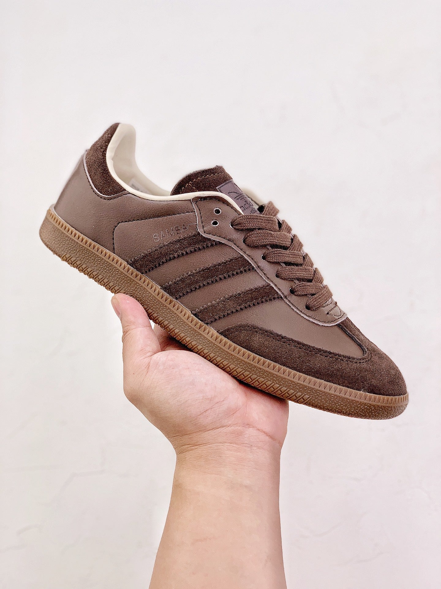 Adidas samba brown shoes