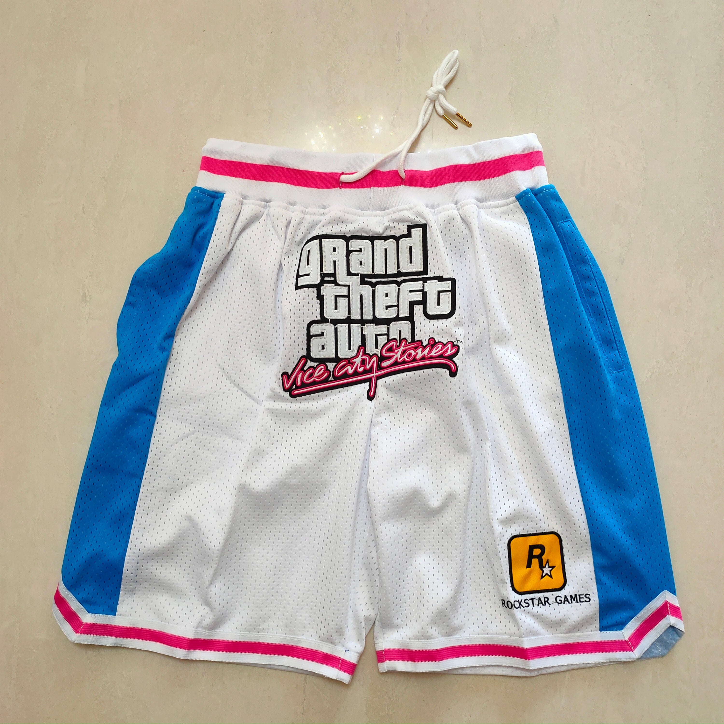 Short Grand Theft Auto blanc/bleu/rose