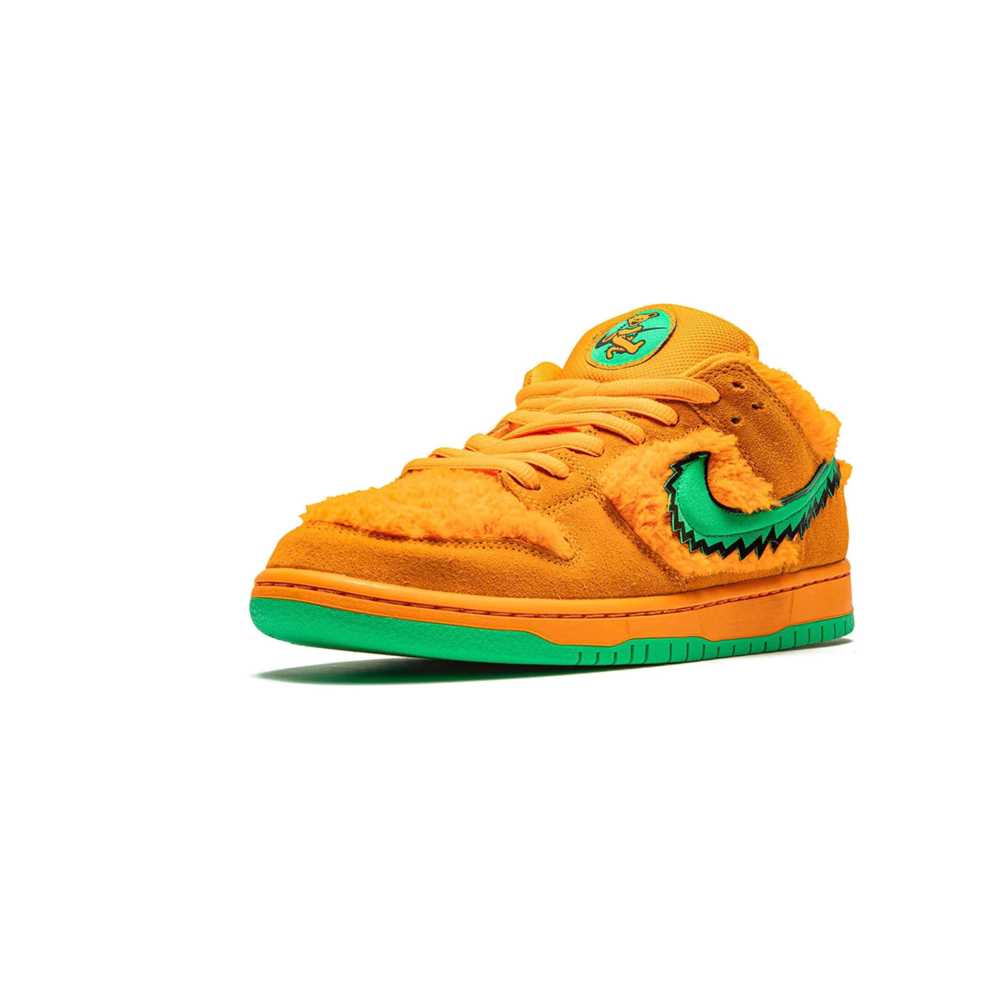 Nike SB low dunk fluffy orange shoes