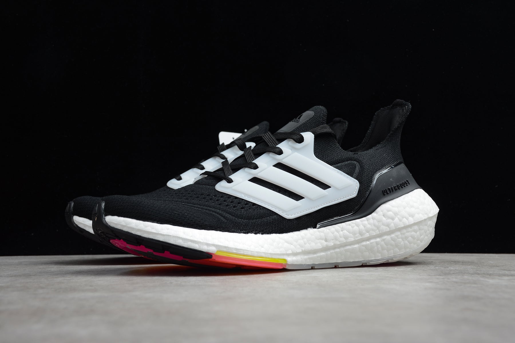 Chaussures Adidas ultraboost marine noir/rose/orange