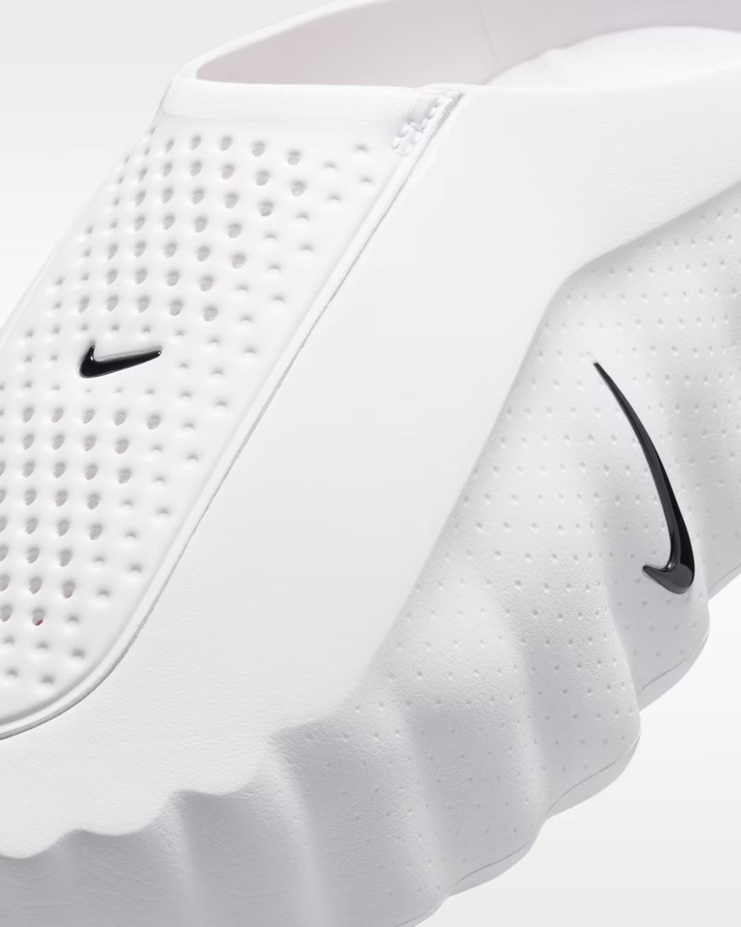 Nike Mind 001  Blackened Blue/Game