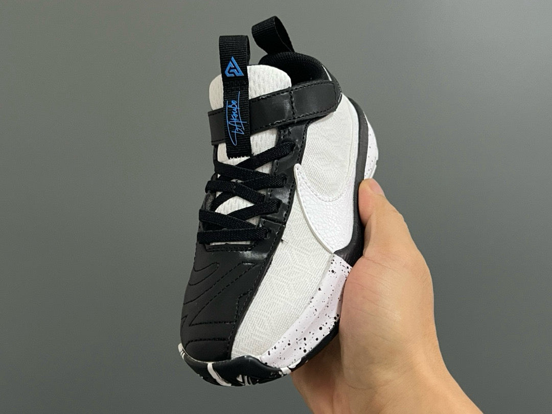 Nike air jordan retro rouge blanc bleu chaussures