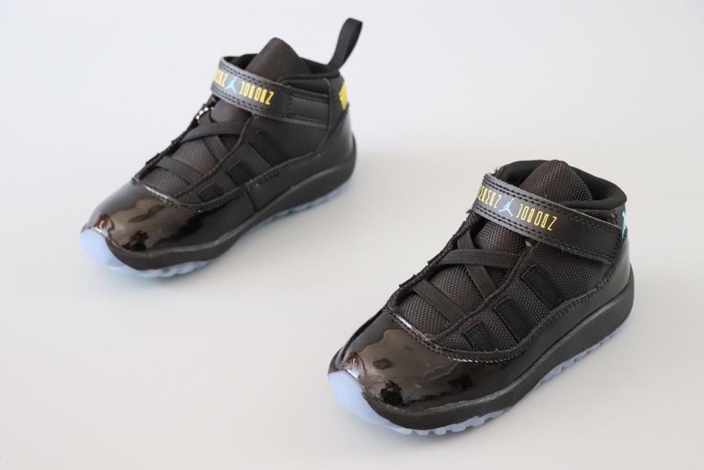 joe 11 high top black and blue  shoes