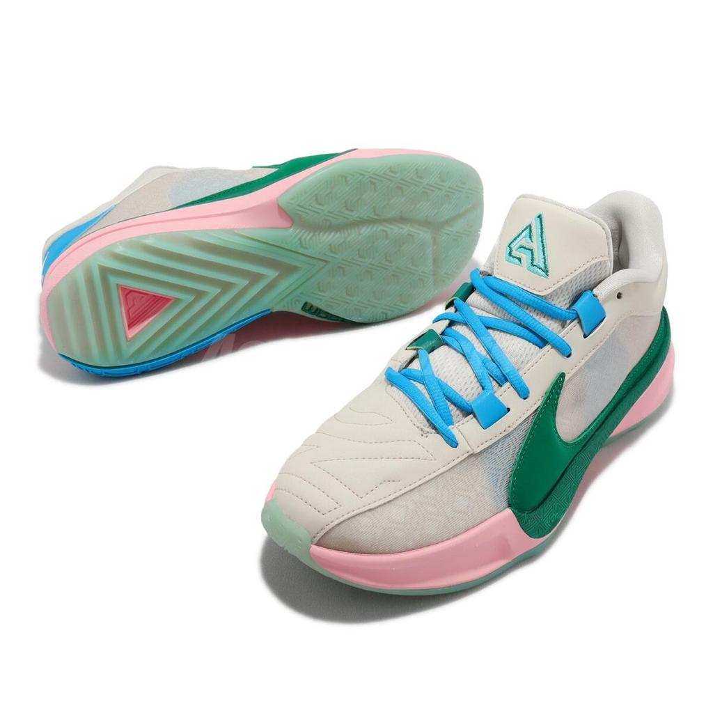 Nike Zoom Freak 5 cinq chaussures à la dure