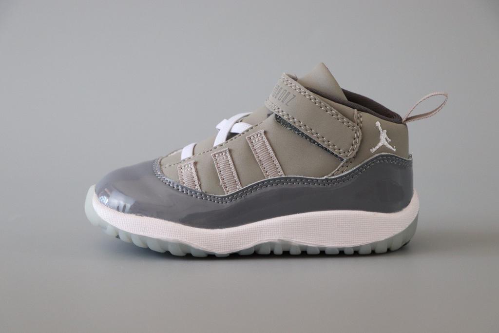 joe 11 high top grey  shoes