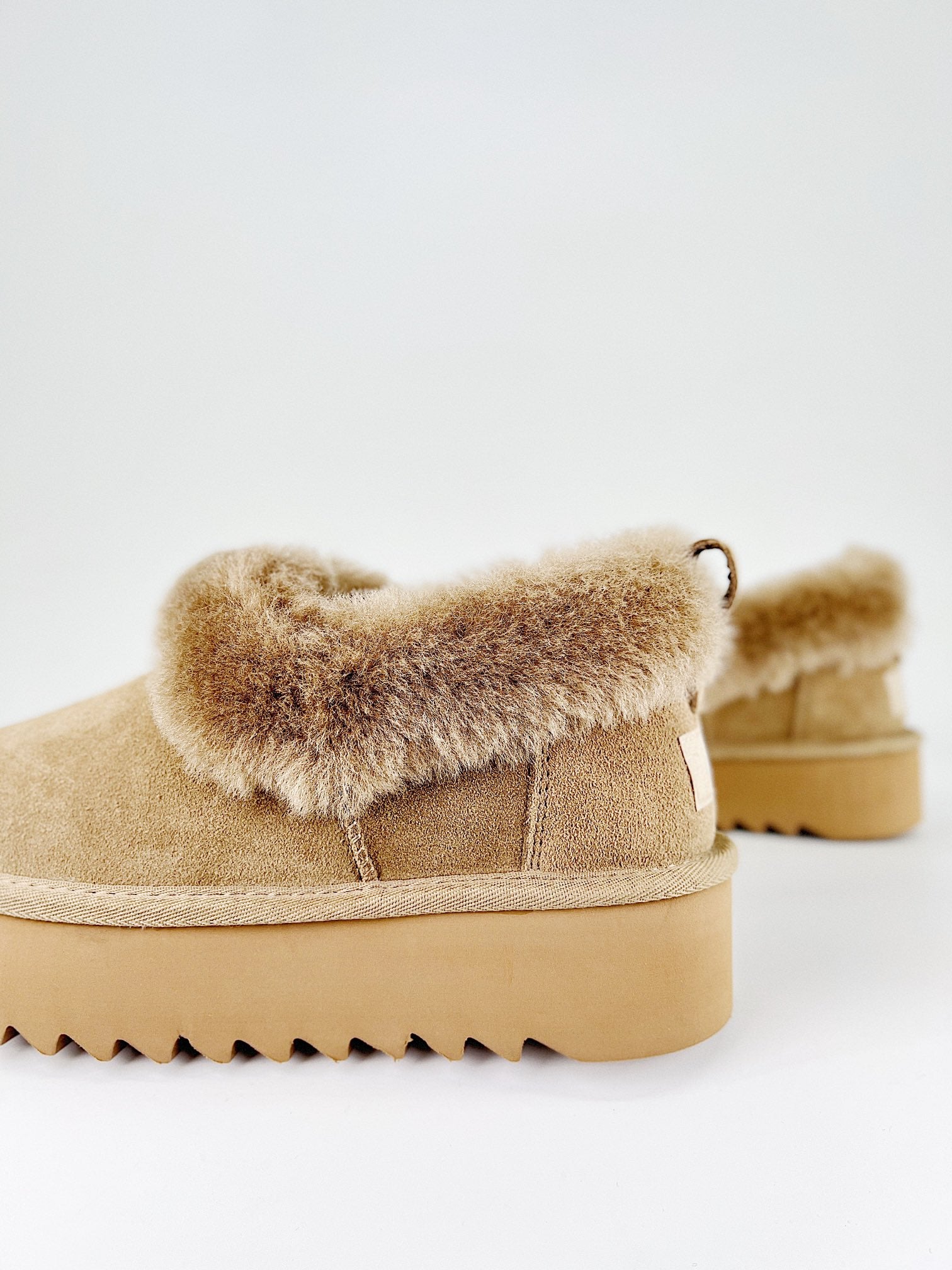 UGG Disquette Slipper June Gloom sand