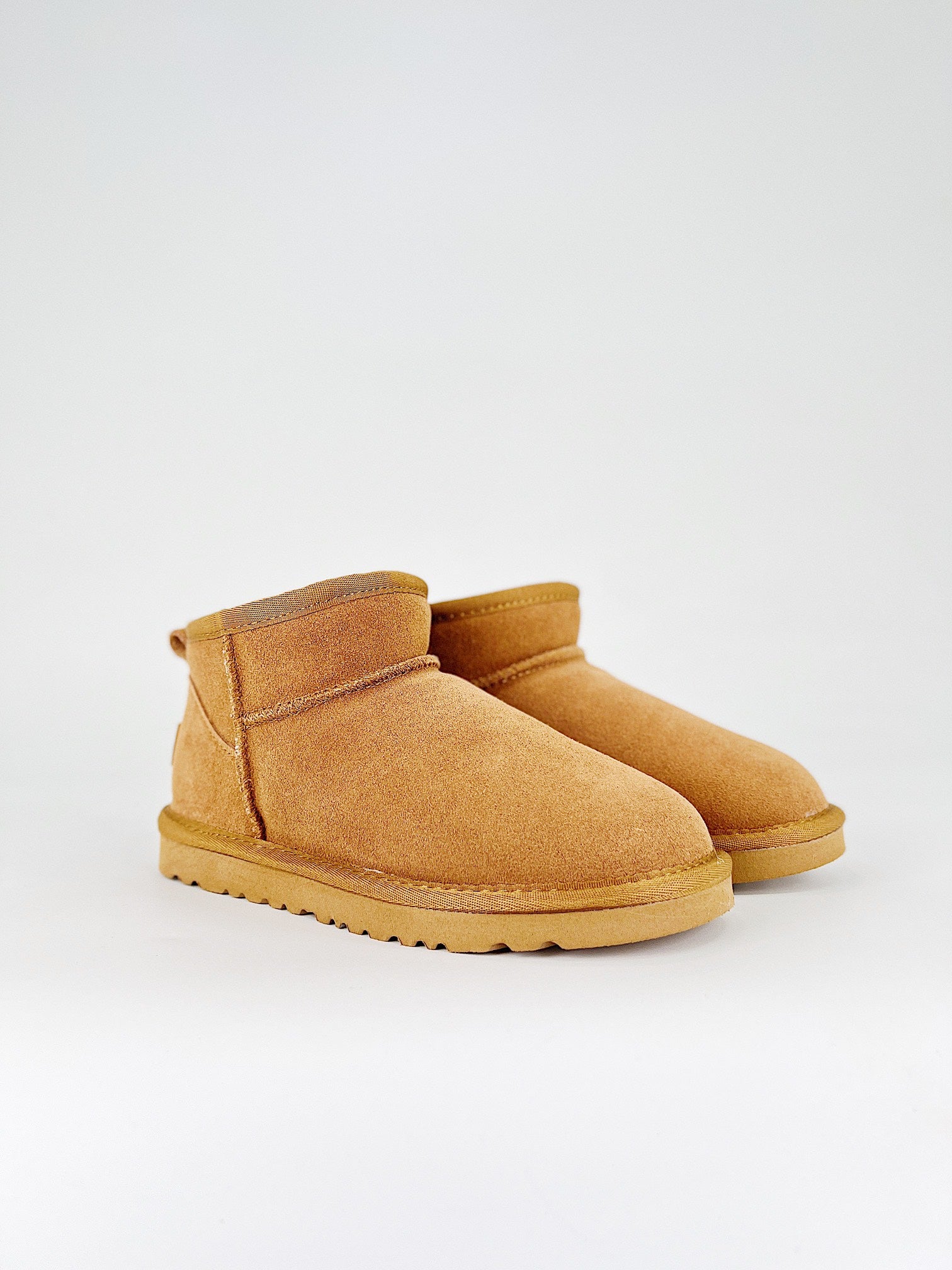 Women's Classic Ultra Mini Platform Boot chestnut