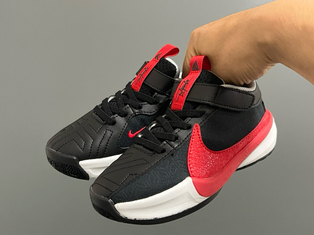 Nike air jordan retro rouge blanc bleu chaussures