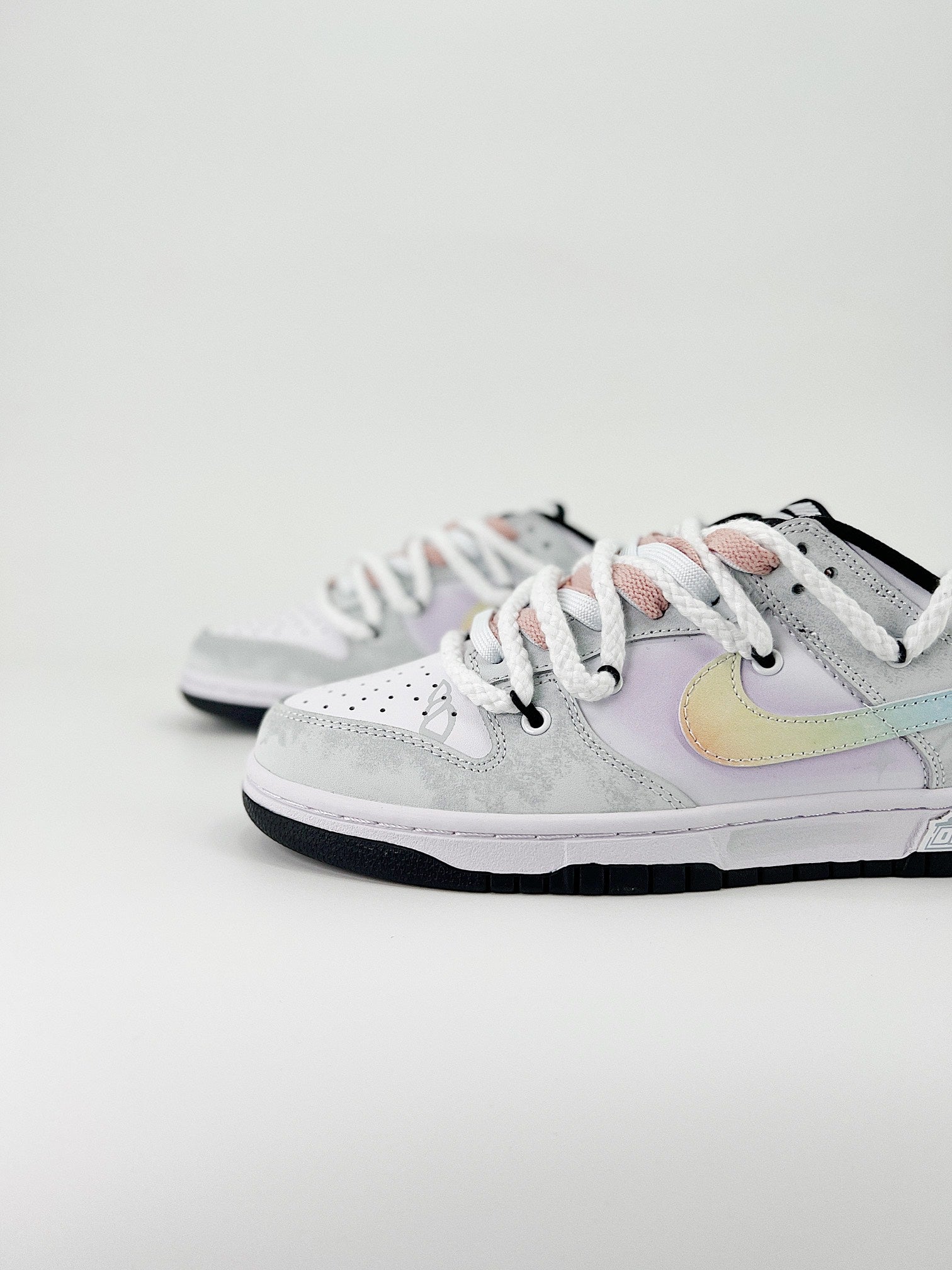 NIKE DUNK LOW RETRO SB 
"GRAY "