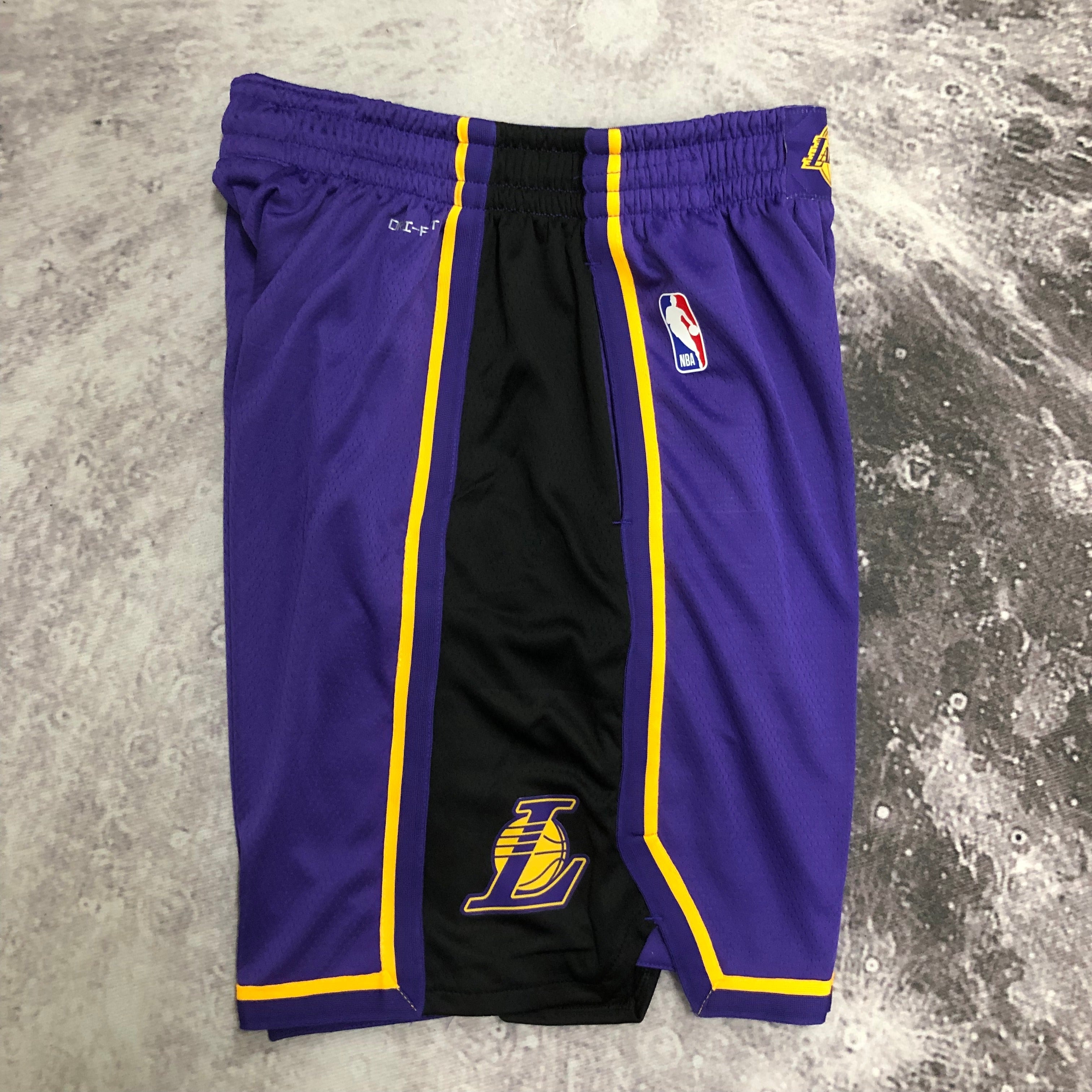 Short trapèze des Lakers avec ballon limité