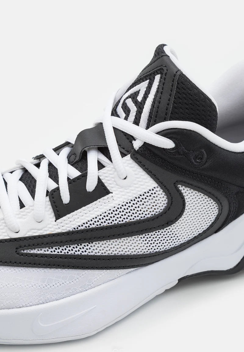 Nike Giannis immortalité 3 blanc/noir
