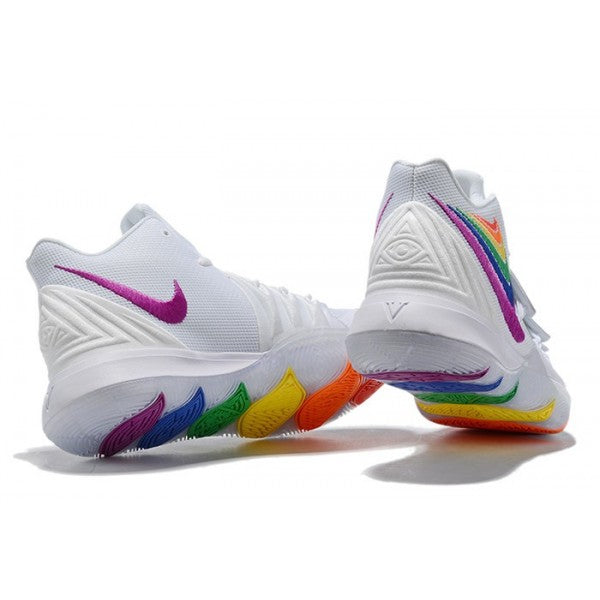 Nike Kyrie 5 arc-en-ciel blanc cassé