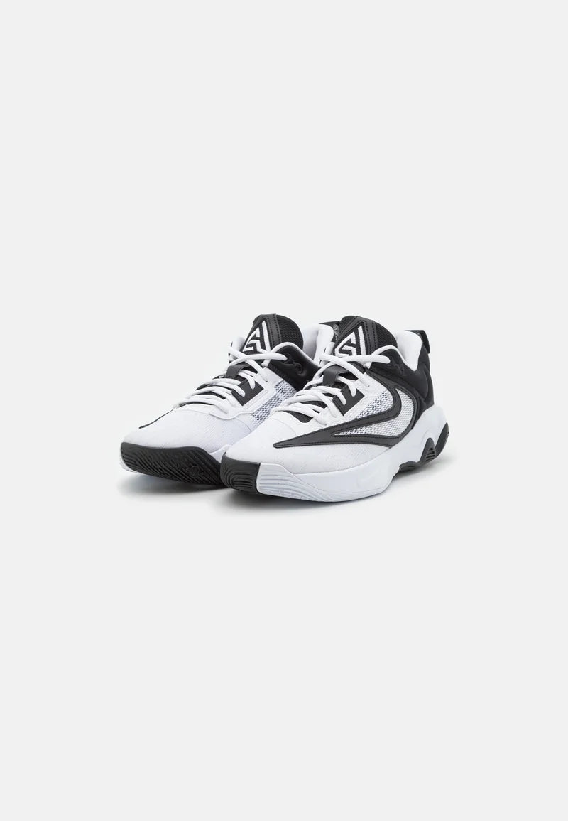 Nike Giannis immortality 3 white/black