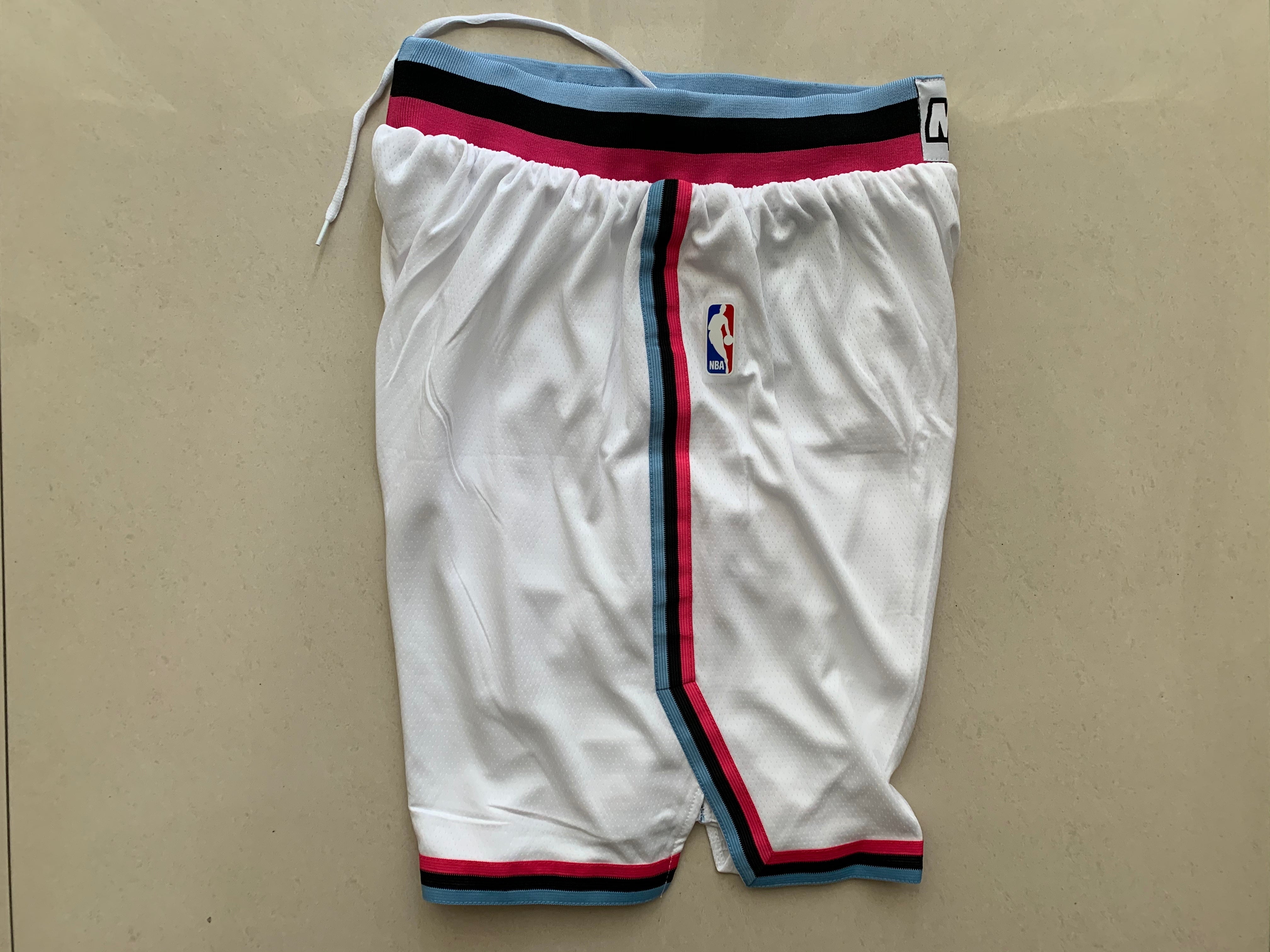 Heat site white Shorts