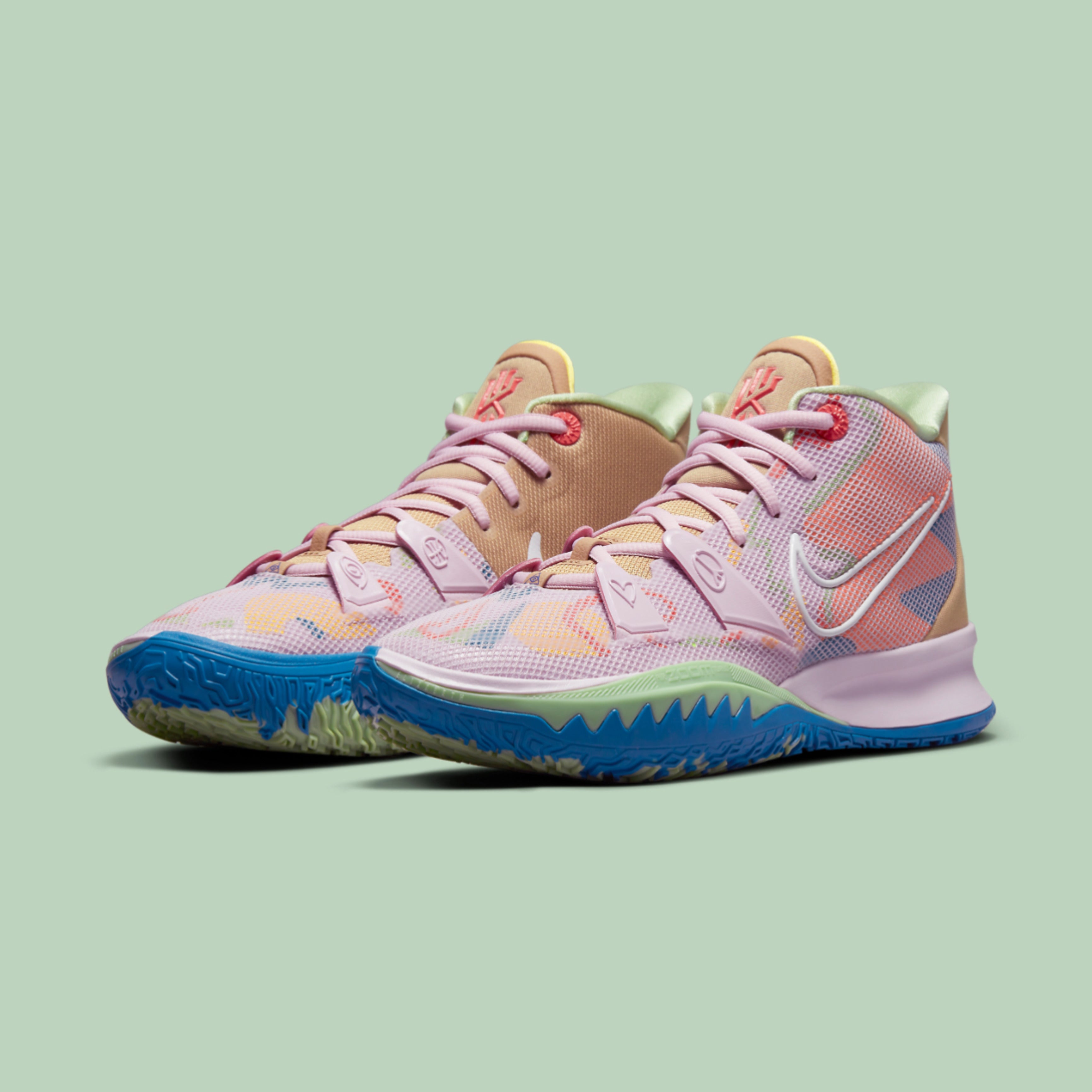 Nike Kyrie 7 pink