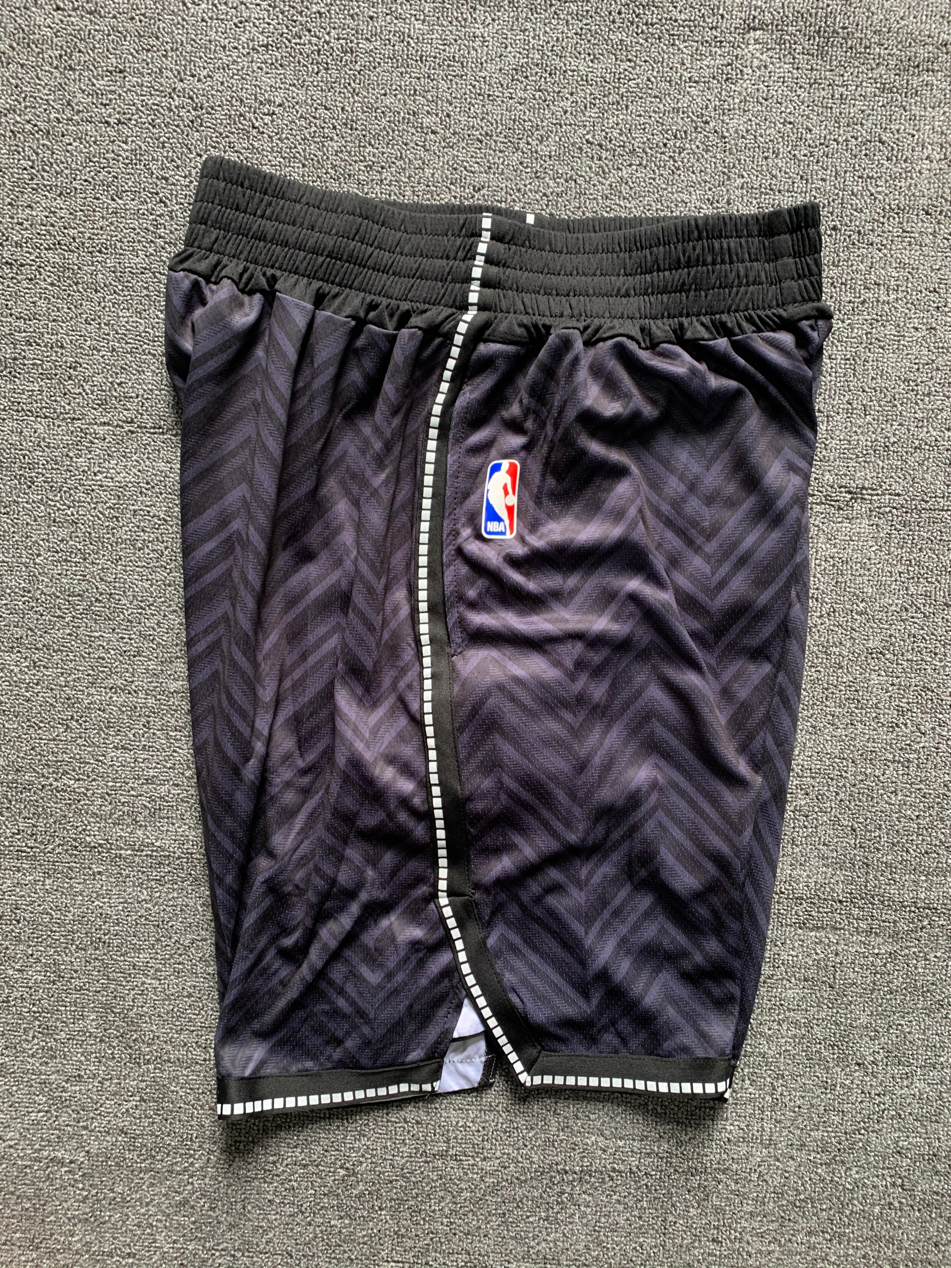 Nets reward black gray Shorts