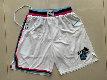 Heat site white Shorts
