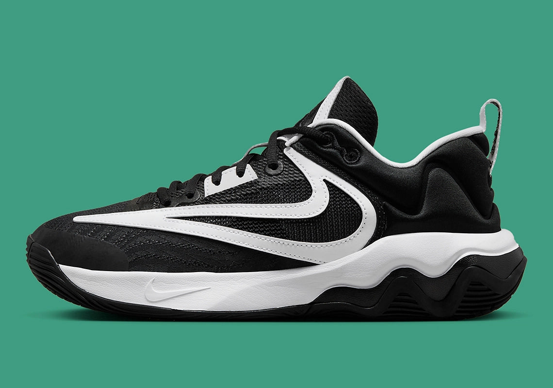 Nike Giannis immortalité 3 noir/blanc