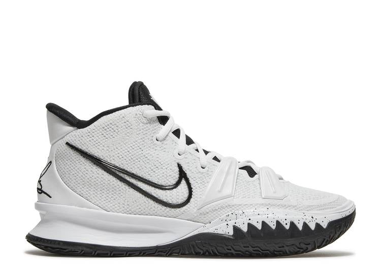 Nike Kyrie 7 noir et blanc