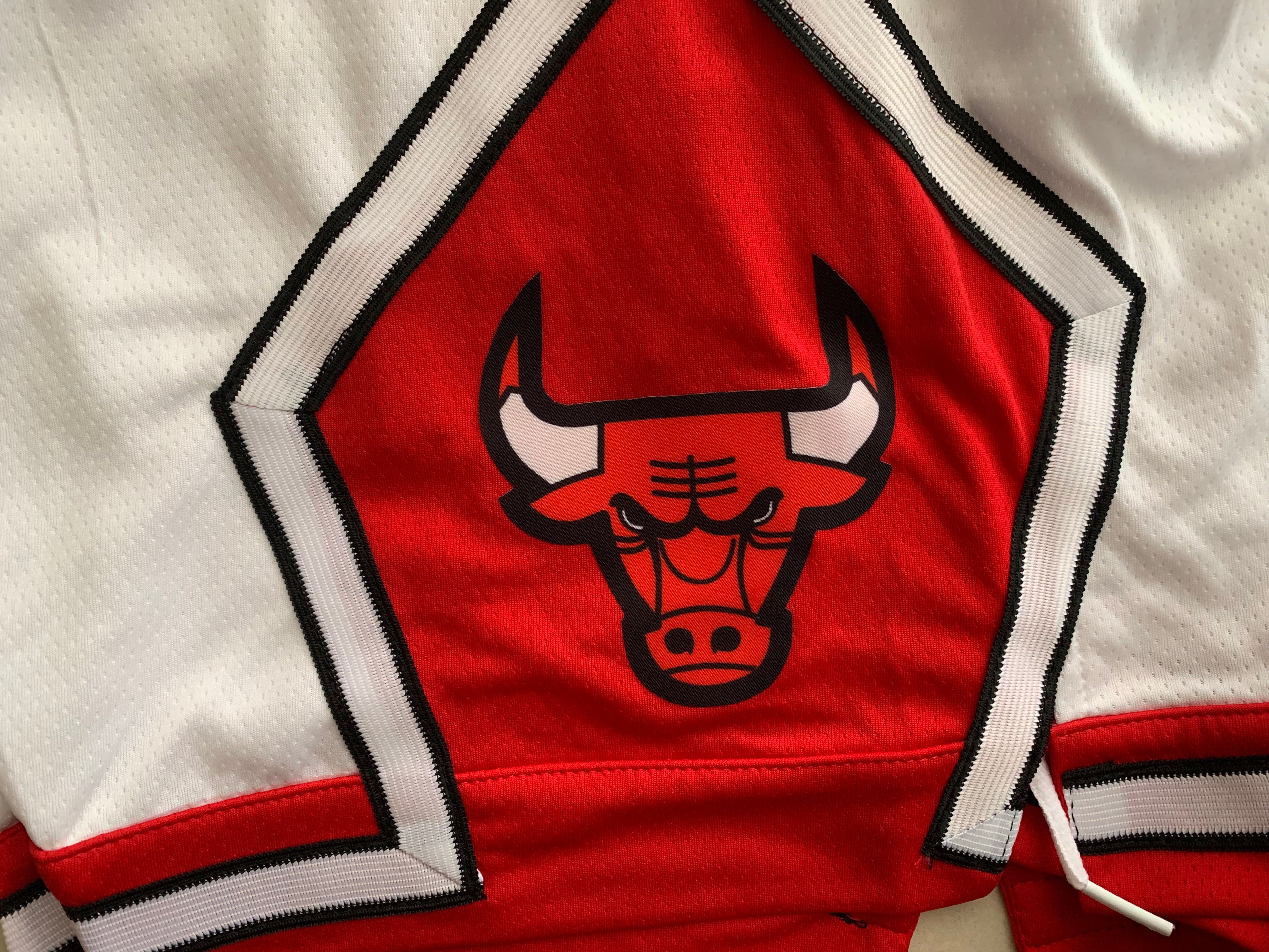 Bull white shorts