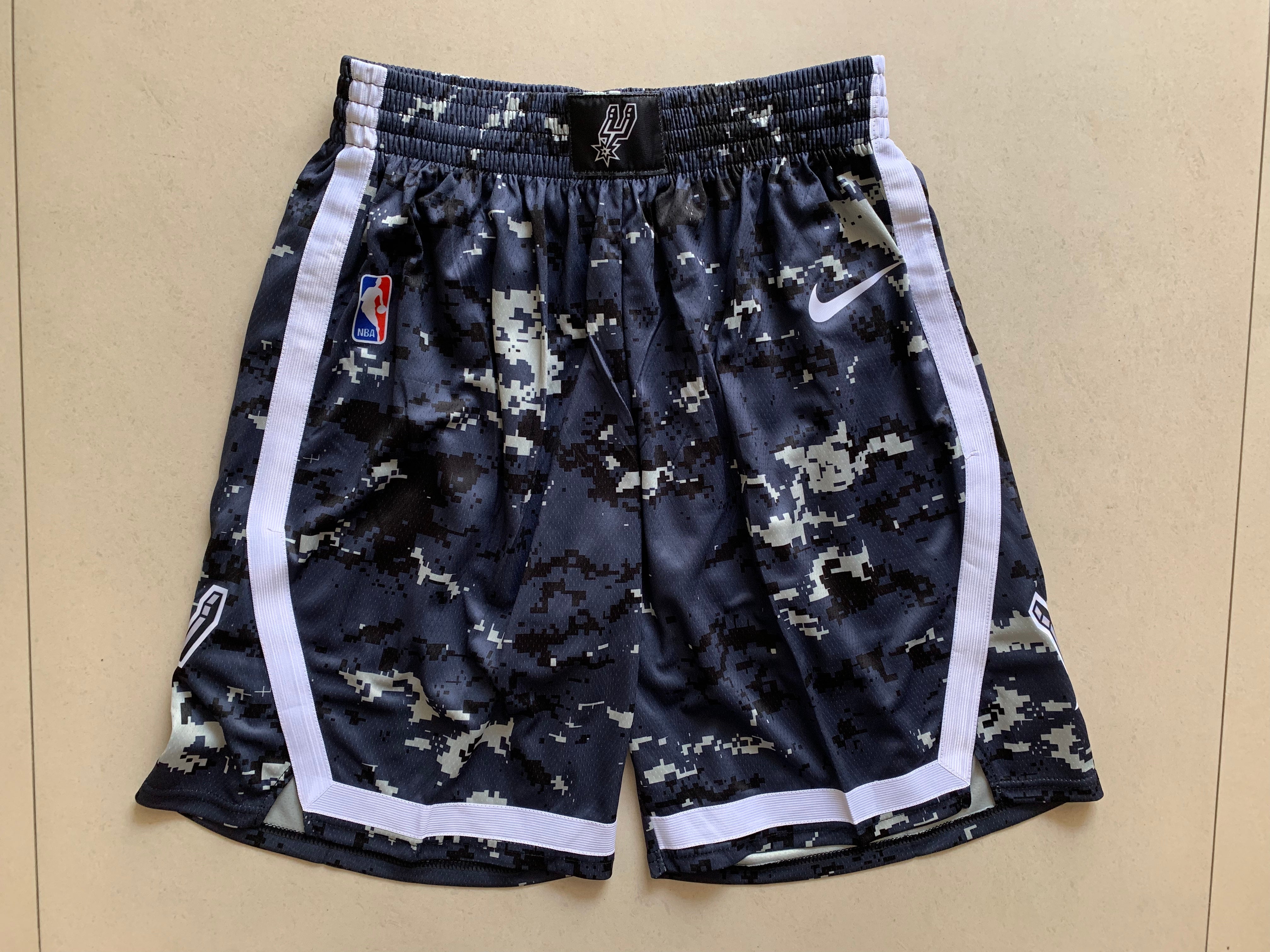 Spurs camouflage shorts