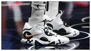 Chaussures Nike PG6 blanches et noires