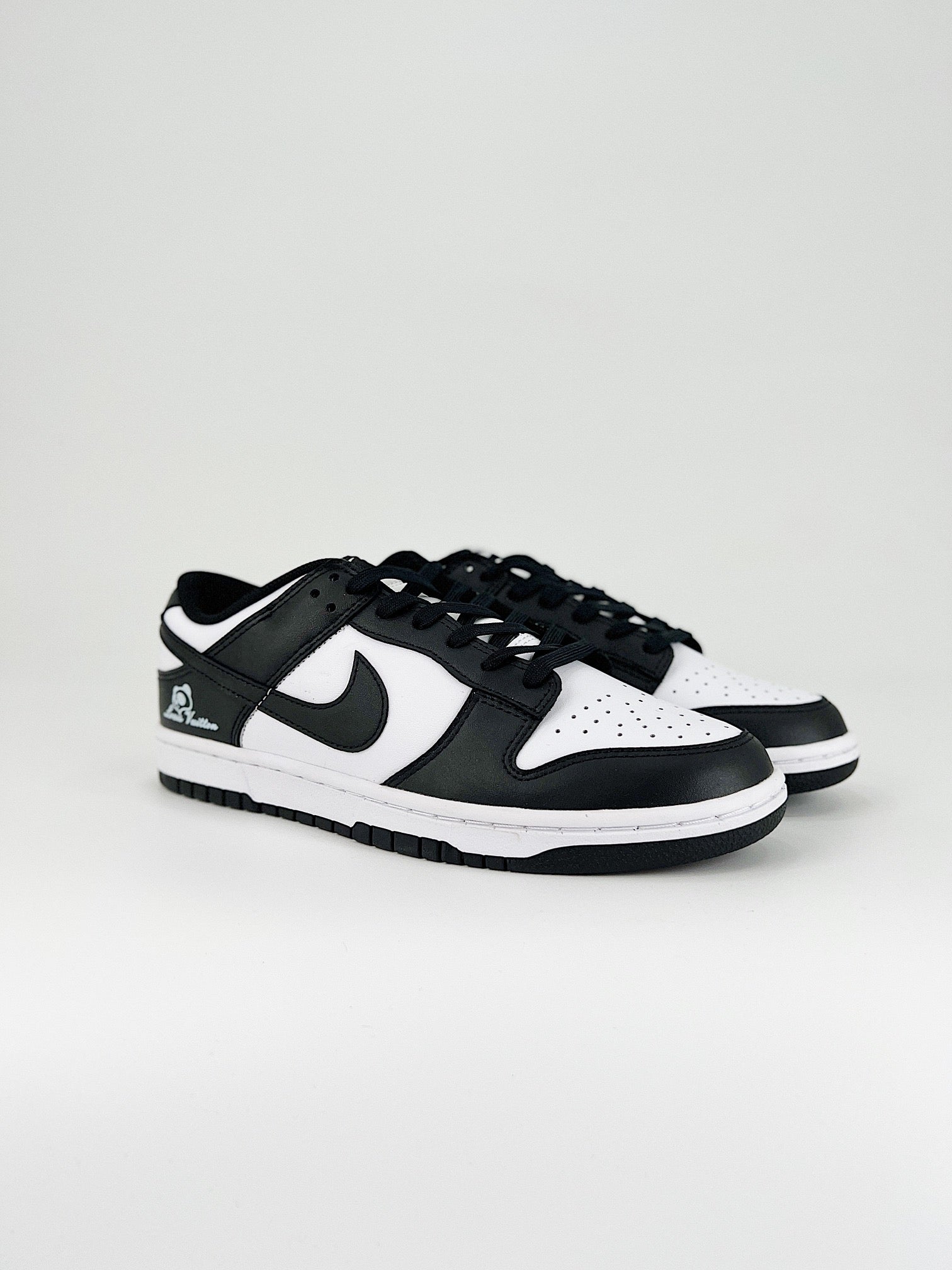 NIKE DUNK SB LOW Dunk SB (White&Black)